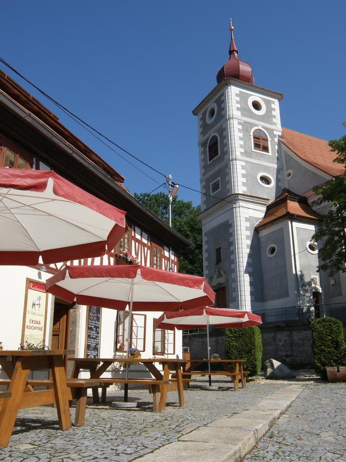 U Bileho Konika Hotel Kostelni Briza Exterior photo